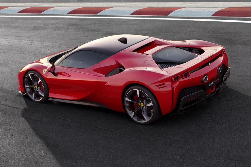 Illustration for article titled HOLY HELL THE NEW FERRARI SF90 STRADALE LOOKS GOOD!